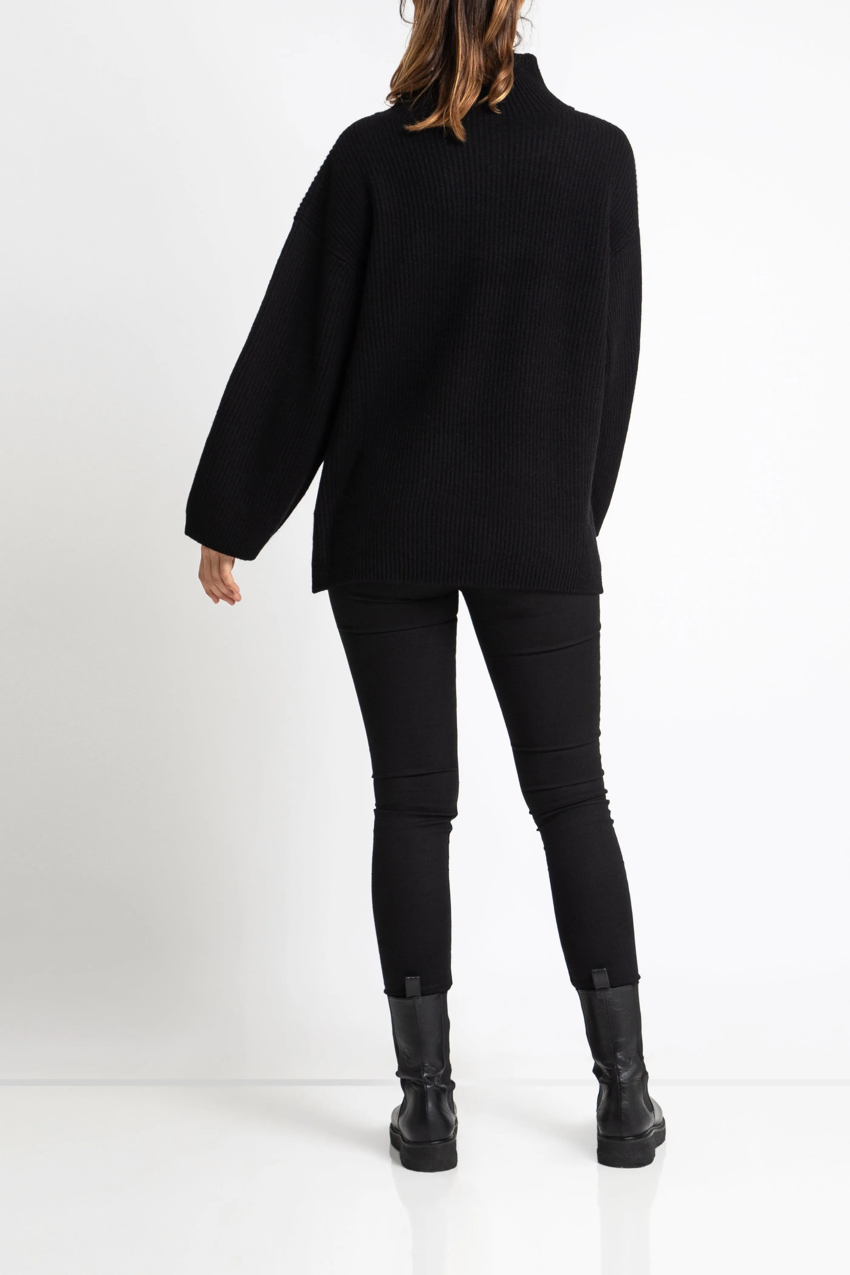 Cashmere Oversized Zip Rib Knit in Black