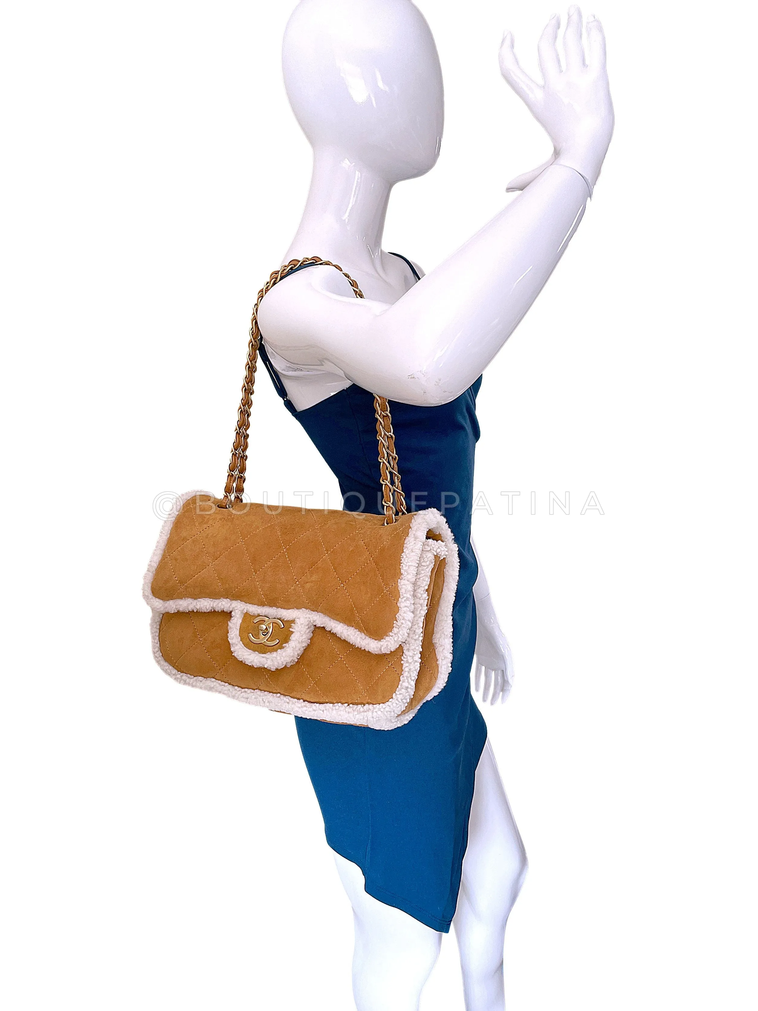 Chanel 2018 Coco Neige Jumbo Camel Caramel Suede Shearling Flap Bag A54