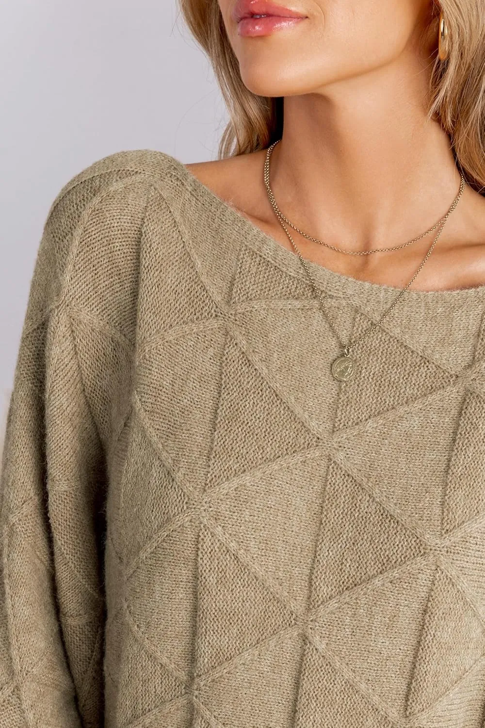 CUPSHE Womens Casual Boat Neck Sweaters Fall 2024 Soft Long Batwing Sleeve Pullover Jumper Tops Knit Outfits
