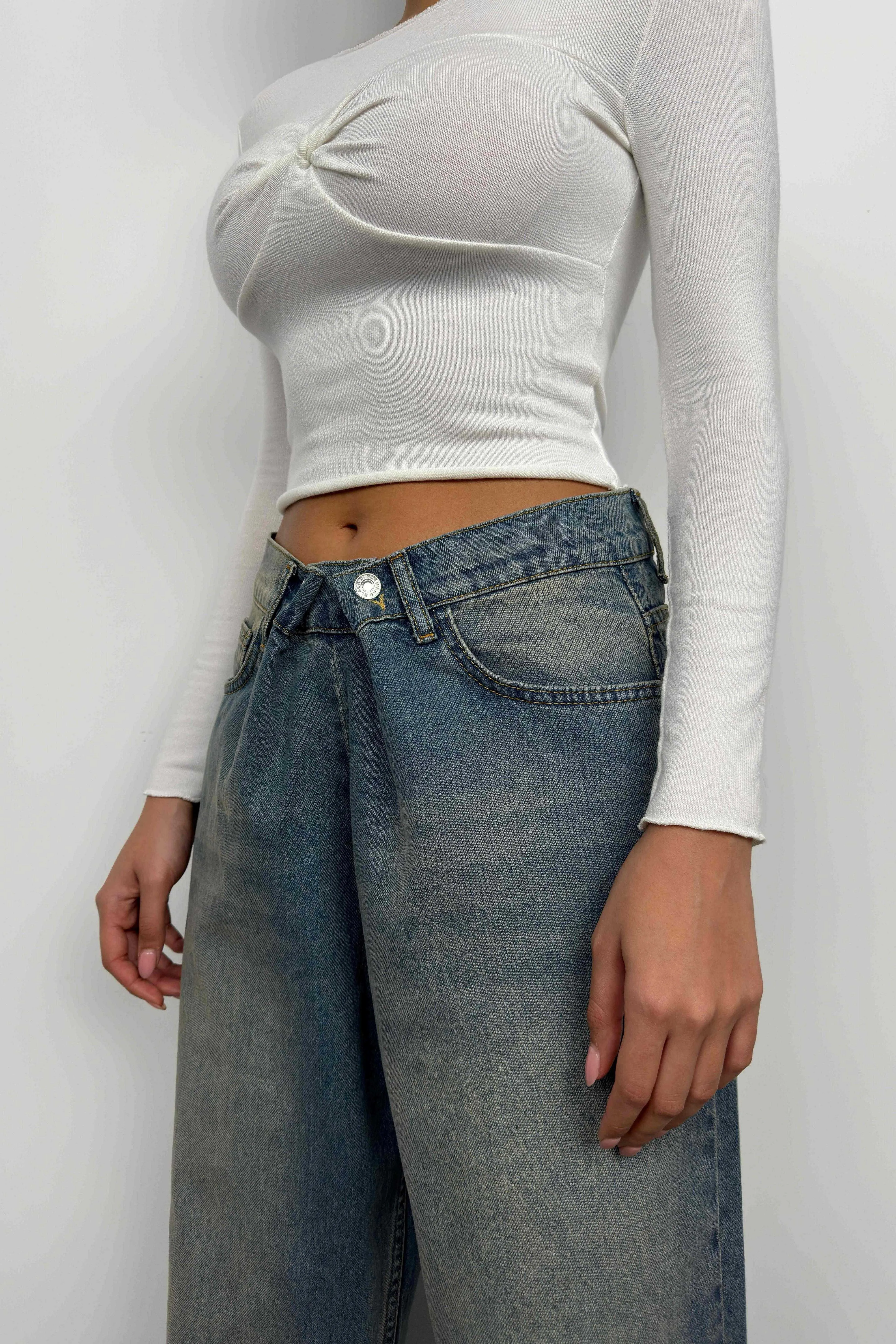 Low Waist Double Button Wide Leg Jeans