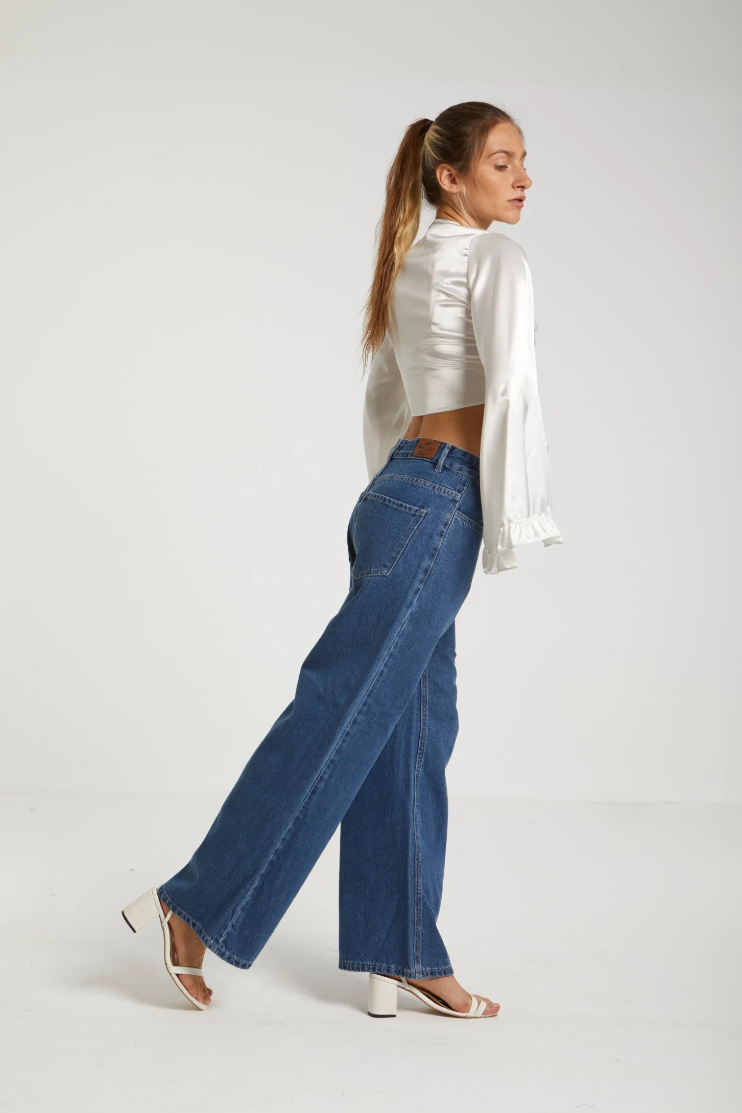 MID RISE WIDE LEG JEANS- MID WASH