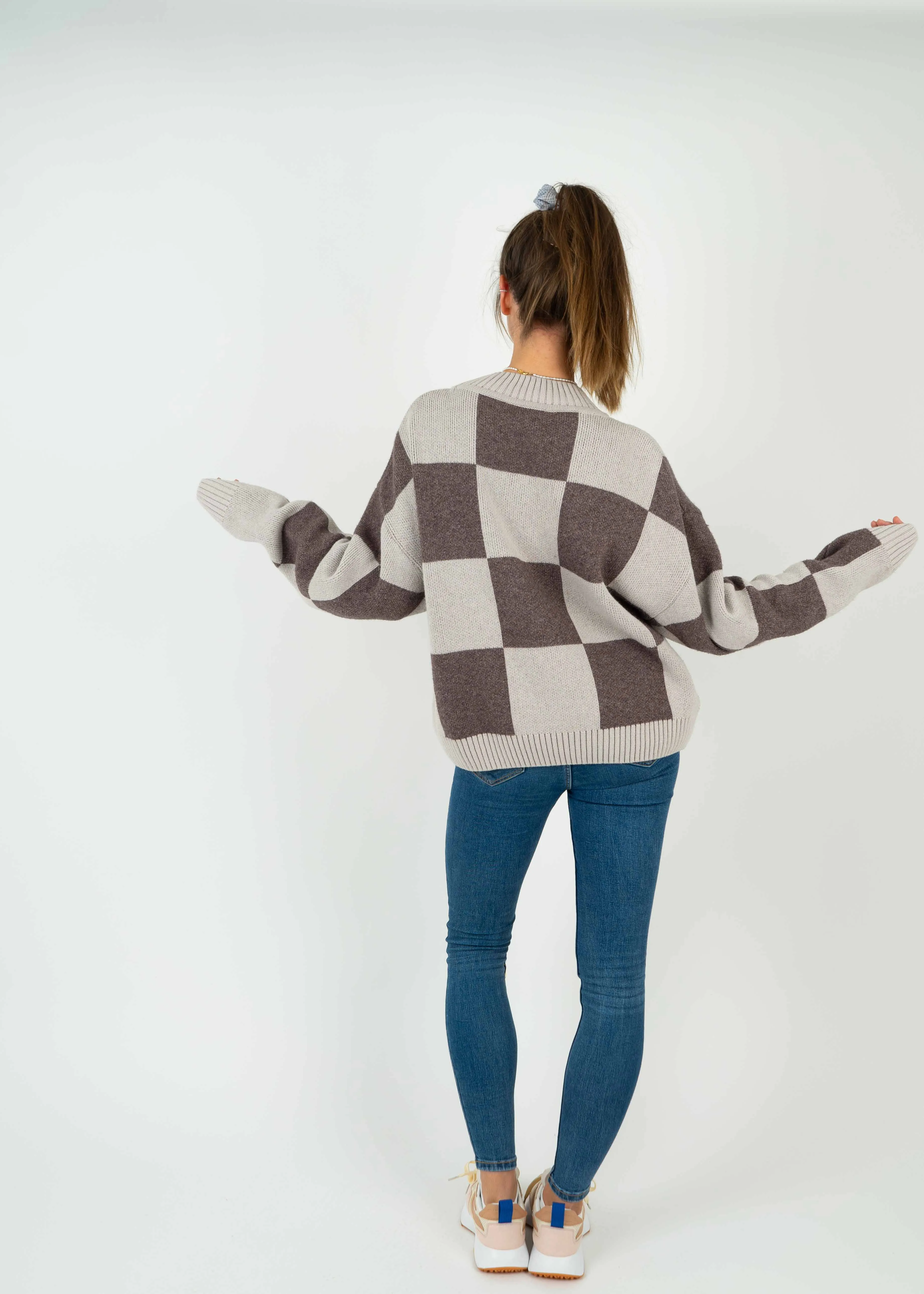 Strick-Sweater KARO OysterGrey/Schokolade