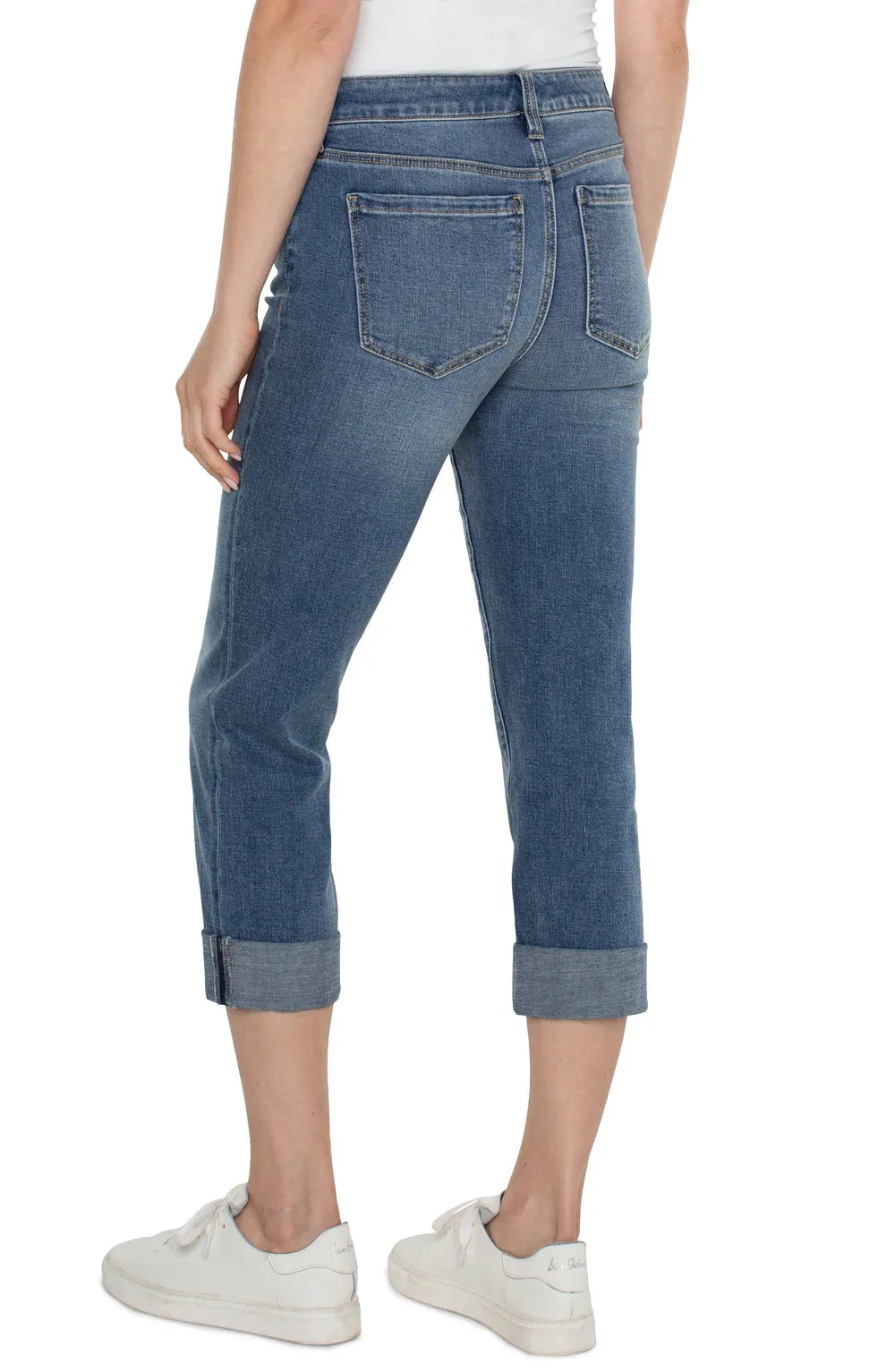 WIDE CROP ROLLED CUFF JEAN