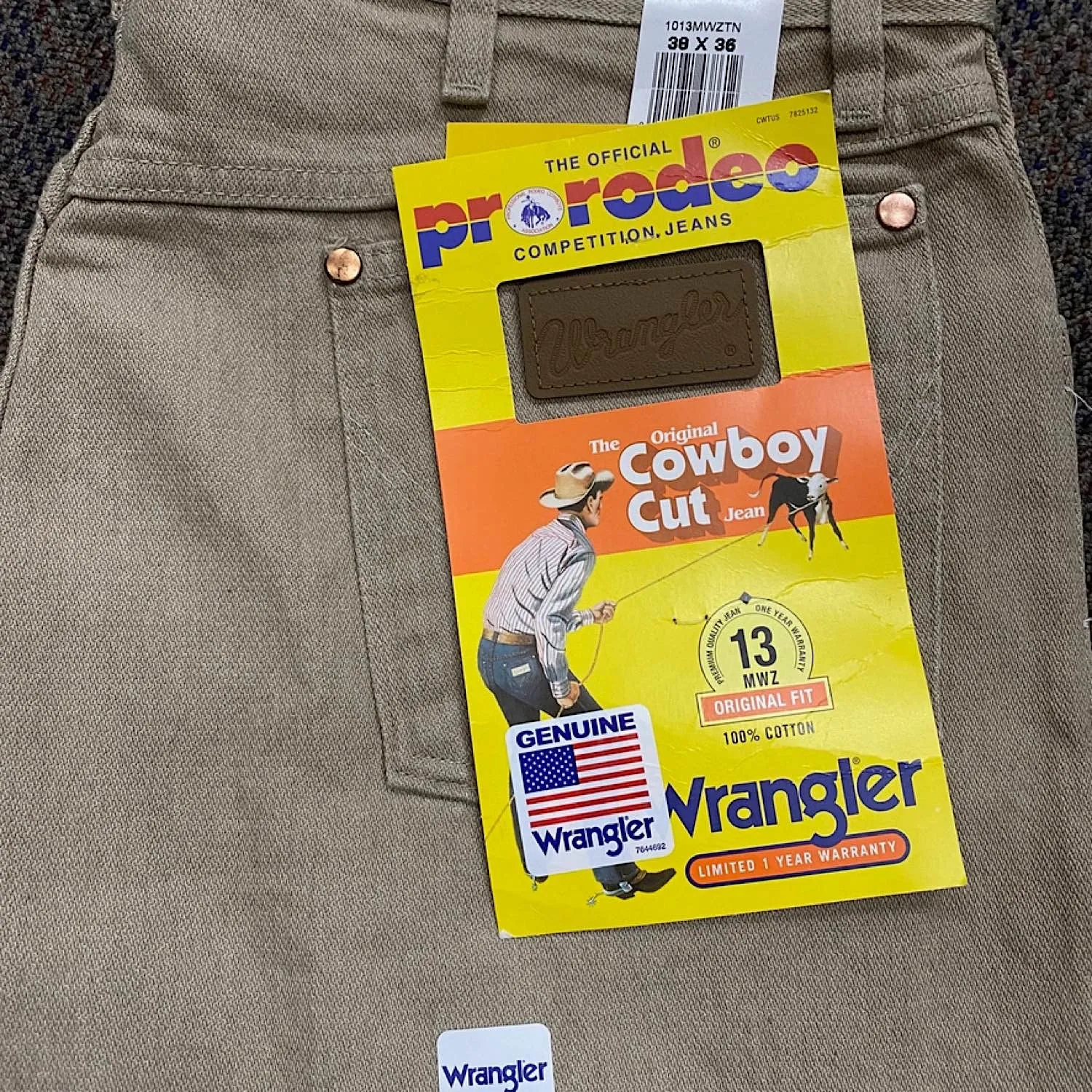 Wrangler Men's Original Fit Jean Prewashed Tan